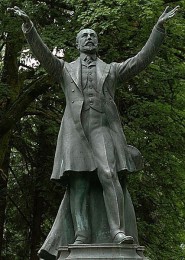 Statue of Frederick Stanley